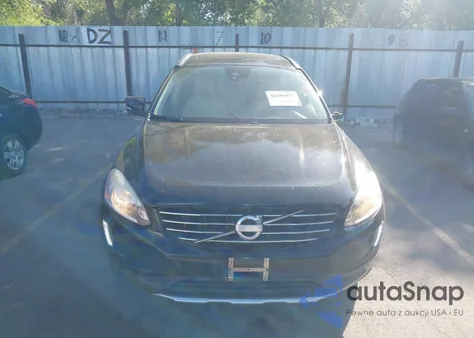 2014 Volvo Xc60 T6 R-Design z USA, uszkodzony, nr VIN YV4902DZ6E2522216